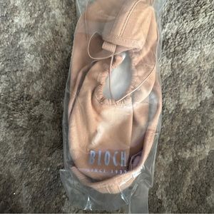 COPY - Bloch women canvas ballet slippers 🩰